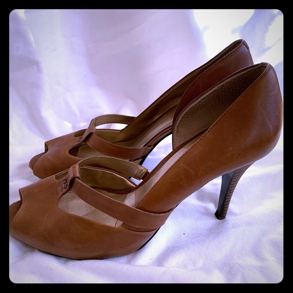 Brown leather DKNY heels size 9.5